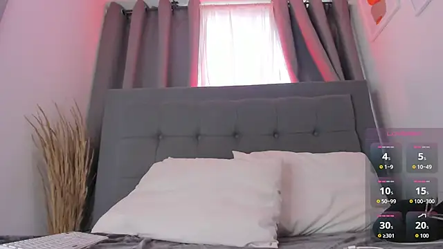 hanna-baker01 online show from 05-04-26, 02:53