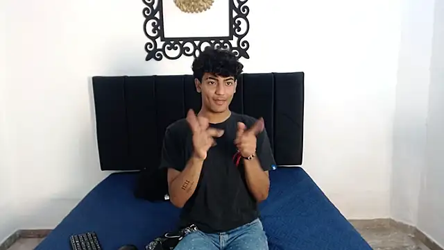 SinBoy  online show from 04-19-26, 11:11