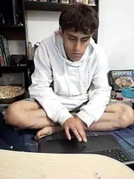 AoA-BoyStudent online show from 04-15-26, 07:58