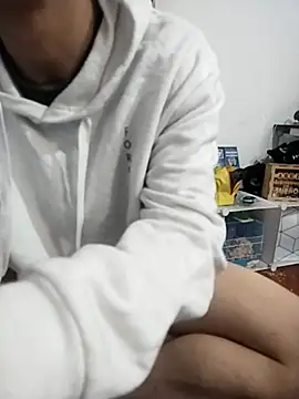 AoA-BoyStudent online show from 04-15-26, 06:12