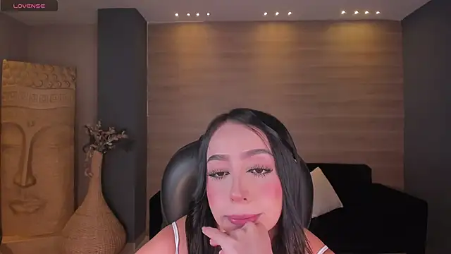 PaulineSanz online show from 05-28-26, 07:42