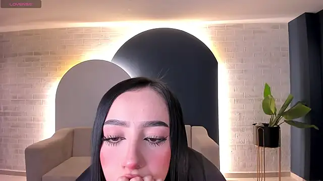 PaulineSanz online show from 06-01-26, 07:13