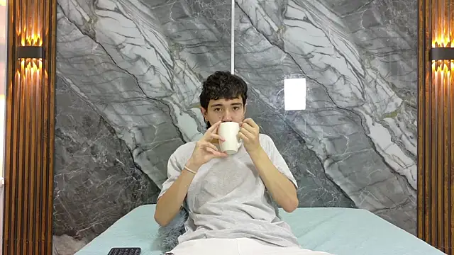 Snapshot of NoahWalker__ chatting on 07-15-26, 11:28 NoahWalker online show from 07-15-26, 11:28