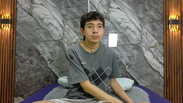 Snapshot of NoahWalker__ chatting on 07-12-26, 11:00 NoahWalker online show from 07-12-26, 11:00