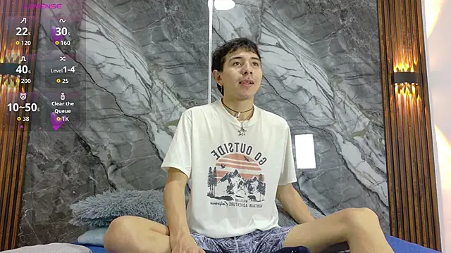 Snapshot of NoahWalker__ chatting on 06-29-26, 11:21 NoahWalker online show from 06-29-26, 11:21