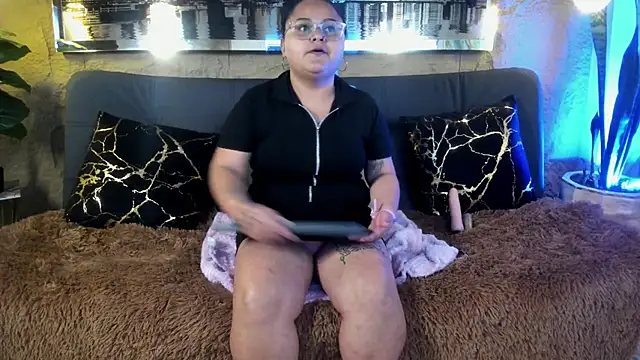 Luna  Cortez online show from 05-01-26, 02:55