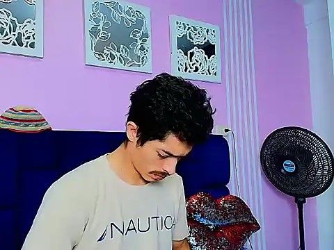 taylor Stele online show from 04-28-26, 04:00
