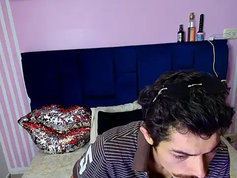 taylor Stele online show from 05-05-26, 01:58