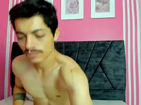 taylor Stele online show from 04-19-26, 04:30