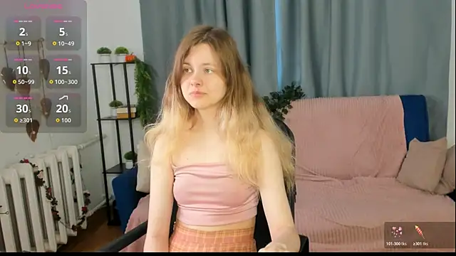 Glitch Doll online show from 06-15-26, 05:51