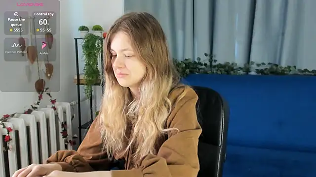 Glitch Doll online show from 05-02-26, 05:56