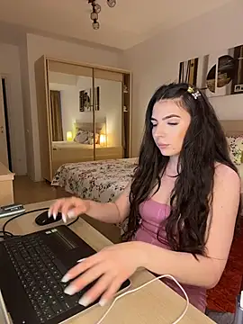 CandyElla  online show from 06-10-26, 05:58