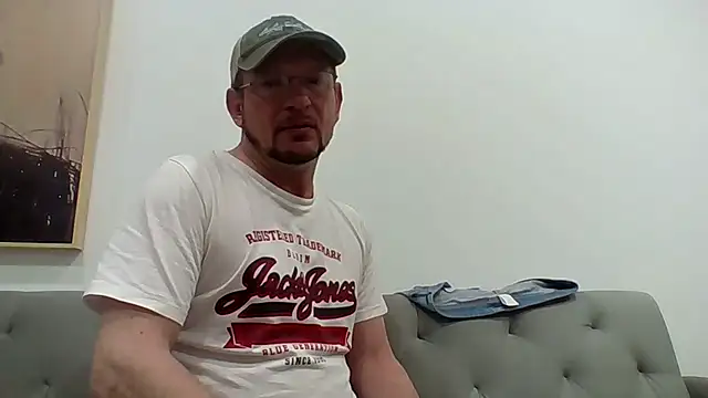 Custard-Lovers online show from 05-03-26, 05:05