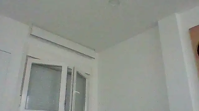 Custard-Lovers online show from 04-18-26, 06:32