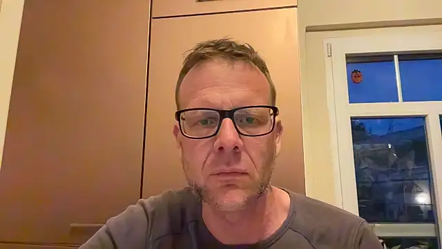 Snapshot of o_florian_o1 chatting on 05-11-26, 07:00 o florian o1 online show from 05-11-26, 07:00