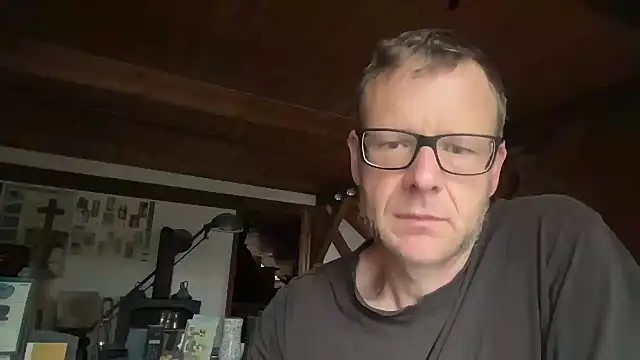 Snapshot of o_florian_o1 chatting on 06-05-26, 05:34 o florian o1 online show from 06-05-26, 05:34