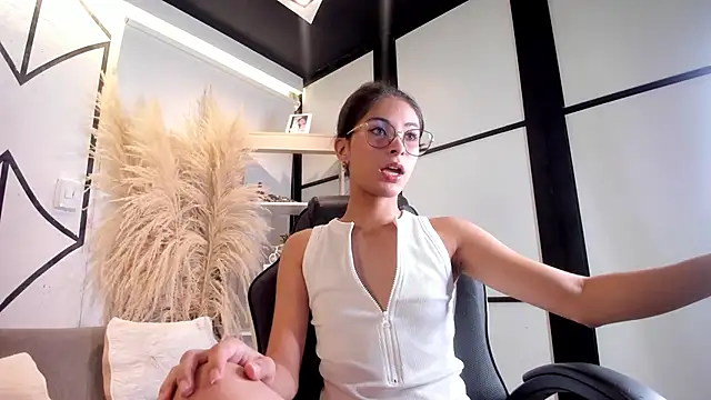 DemiPrince  online show from 04-19-26, 04:24