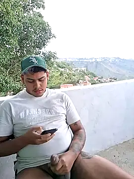 Snapshot of Saul_88 chatting on 06-05-26, 10:54 Saul 88 online show from 06-05-26, 10:54