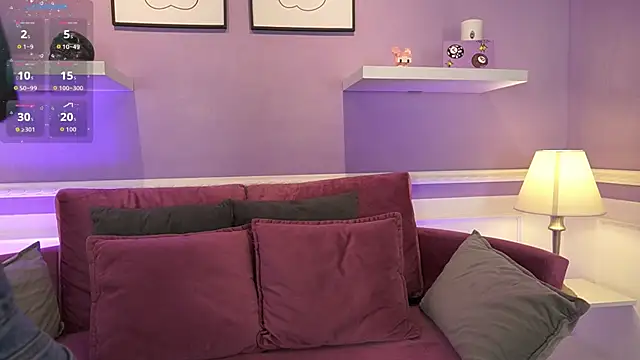AlinaBennet  online show from 06-10-26, 11:44