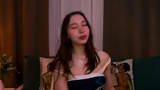 Suzaneey online show from 06-28-26, 07:20