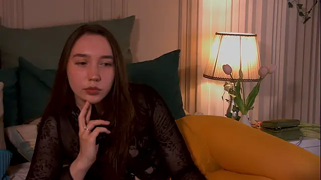 Suzaneey online show from 05-30-26, 06:57