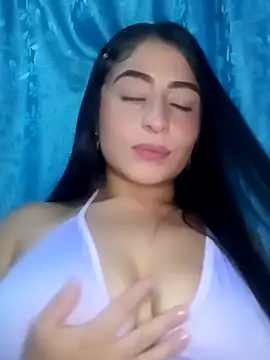 ChloeMadisson online show from 04-22-26, 11:44