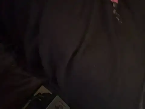 Snapshot of Ciao37 chatting on 04-16-26, 01:23 Ciao37 online show from 04-16-26, 01:23