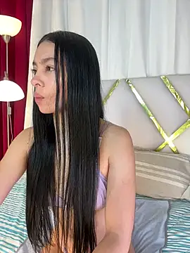Lila-pinkky online show from 04-26-26, 11:29