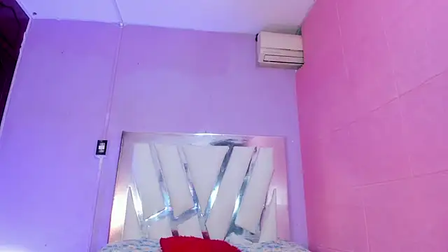 kiara sexyhot online show from 06-06-26, 11:43