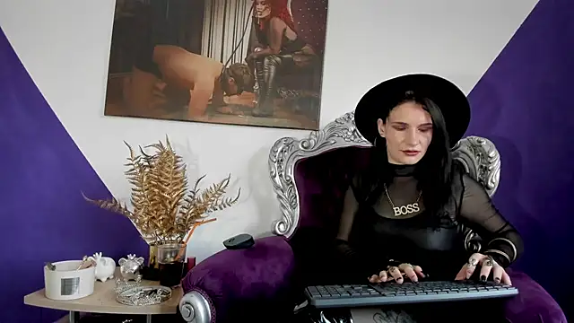 MistressKasandra online show from 05-11-26, 04:04