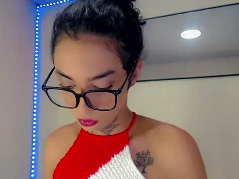 Darianna A online show from 05-16-26, 08:41