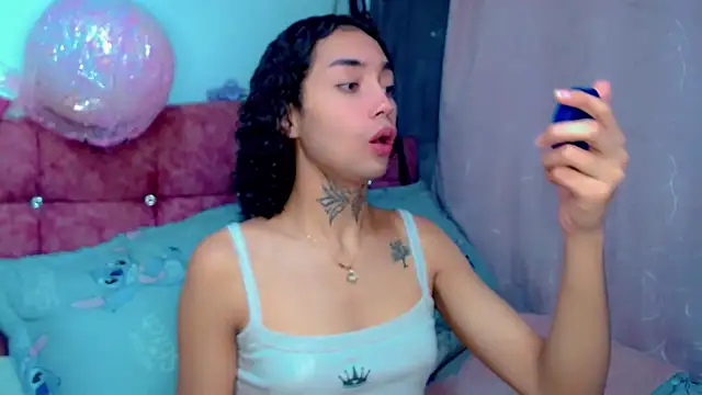 Snapshot of Darianna_A chatting on 07-08-26, 05:35 Darianna A online show from 07-08-26, 05:35