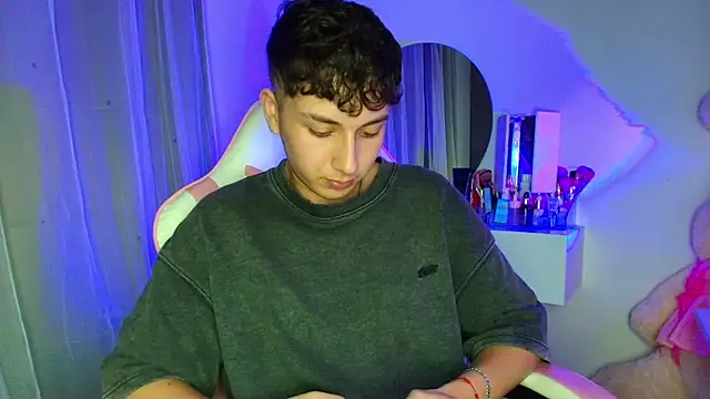 OLIVER K online show from 05-27-26, 02:08