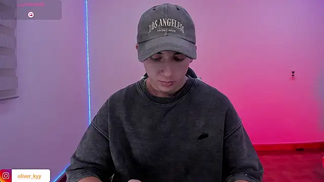OLIVER K online show from 05-15-26, 01:14