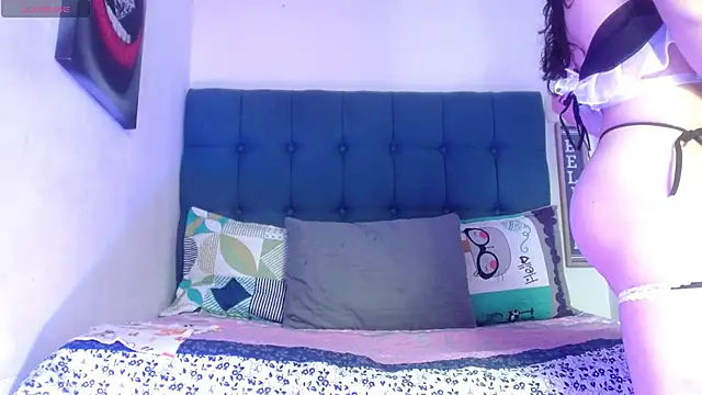Naniis wish online show from 04-24-26, 04:58