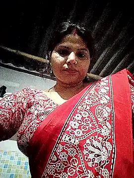 Snapshot of Bebonew1 chatting on 04-25-26, 02:03 Bebonew1 online show from 04-25-26, 02:03