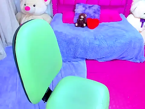 naomi johnson online show from 05-15-26, 06:17