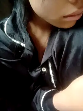 lelenana online show from 04-18-26, 02:58