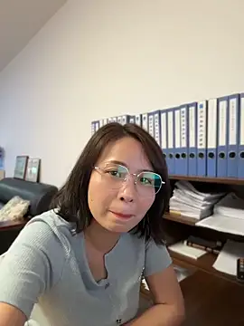 Snapshot of lisha521 chatting on 06-22-26, 01:44 lisha521 online show from 06-22-26, 01:44
