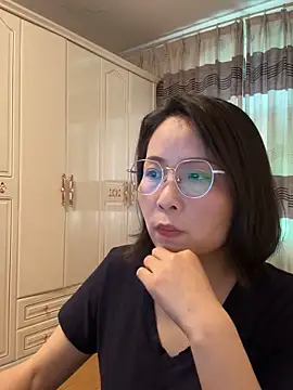 Snapshot of lisha521 chatting on 06-03-26, 01:39 lisha521 online show from 06-03-26, 01:39