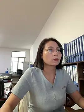 Snapshot of lisha521 chatting on 06-11-26, 02:11 lisha521 online show from 06-11-26, 02:11