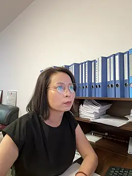 Snapshot of lisha521 chatting on 06-15-26, 01:39 lisha521 online show from 06-15-26, 01:39