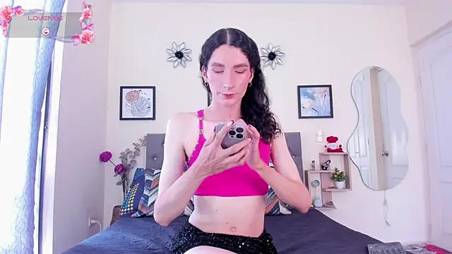 viioleta queen online show from 06-19-26, 07:52