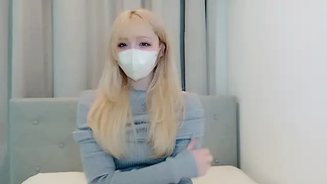 mimi  k online show from 04-24-26, 05:09