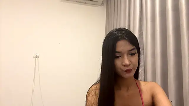 Snapshot of rubycrumbell chatting on 05-03-26, 01:04 rubycrumbell online show from 05-03-26, 01:04