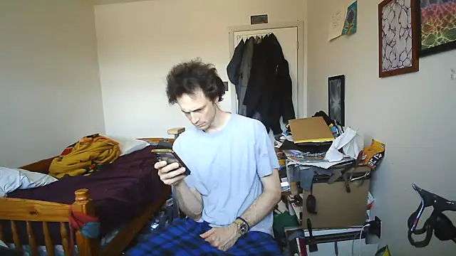 JohnnyMoves online show from 05-18-26, 03:17