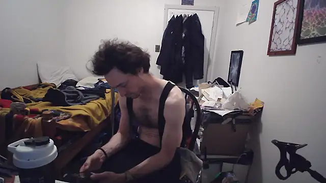 JohnnyMoves online show from 05-22-26, 05:27