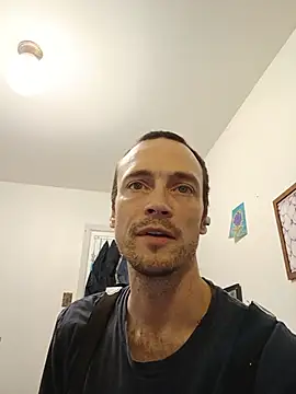JohnnyMoves online show from 07-18-26, 01:36