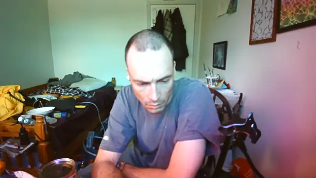 JohnnyMoves online show from 06-15-26, 07:24
