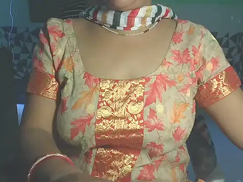 Snapshot of Hotty_Bhabhi1 chatting on 05-13-26, 04:41 Hotty Bhabhi1 online show from 05-13-26, 04:41